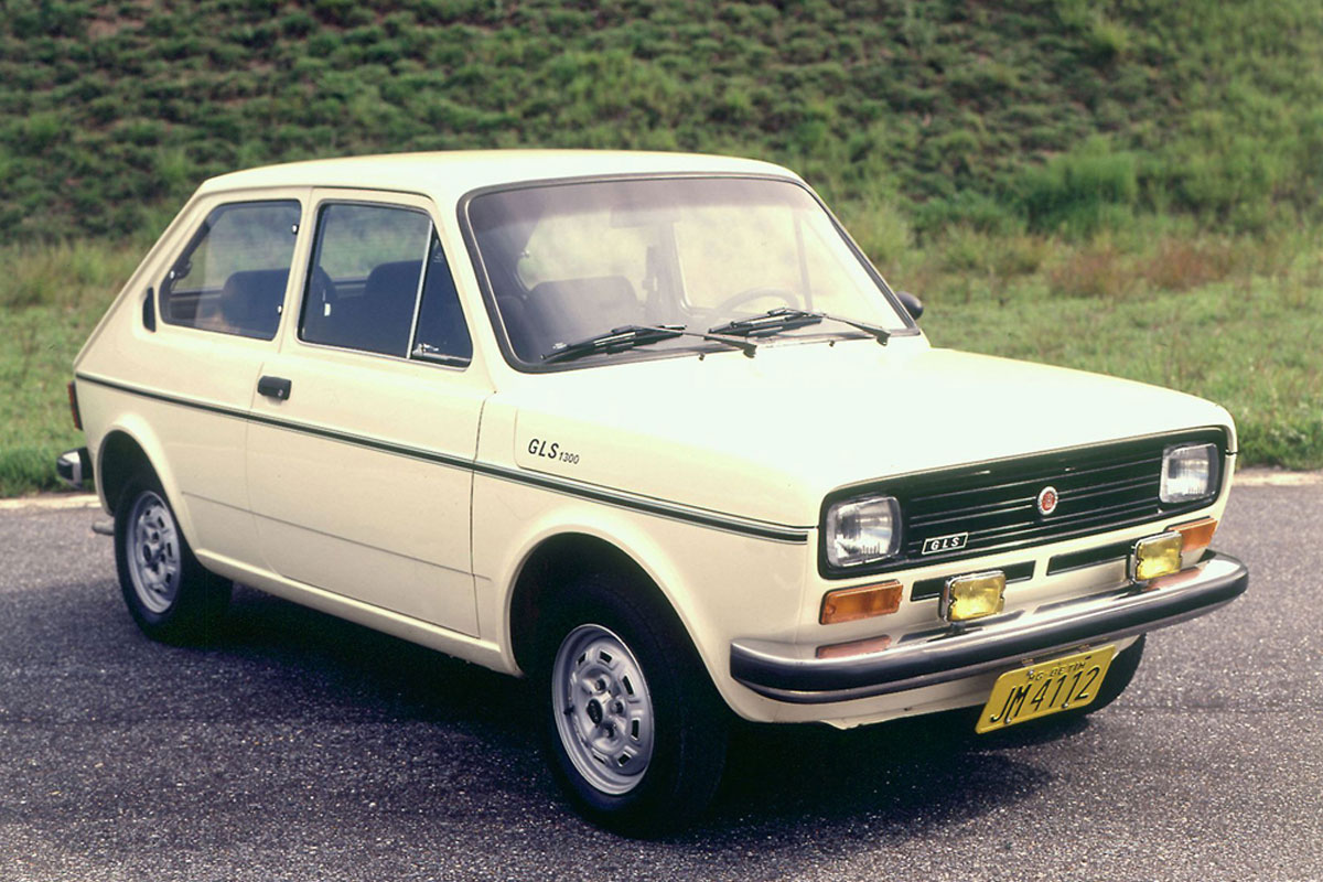 Fiat Uno Mille  Como era o primeiro carro popular do Brasil