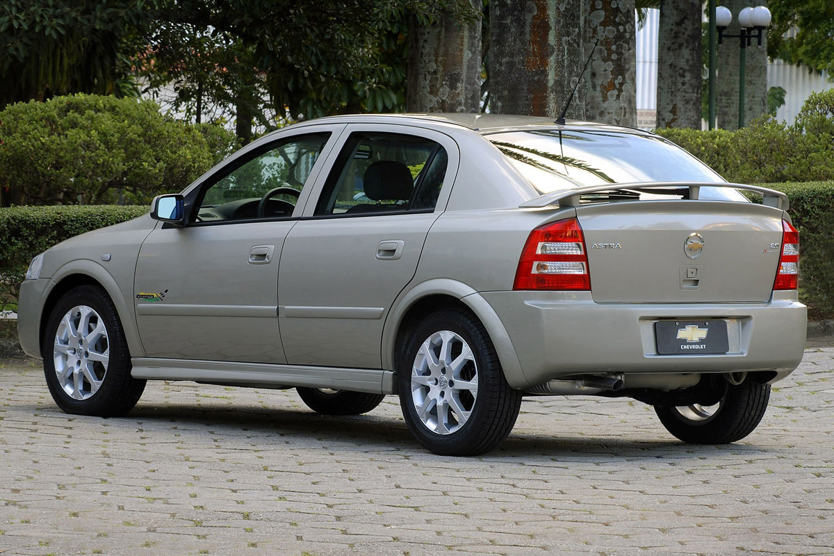 Cinco versões legais do Chevrolet Astra que não tivemos no Brasil